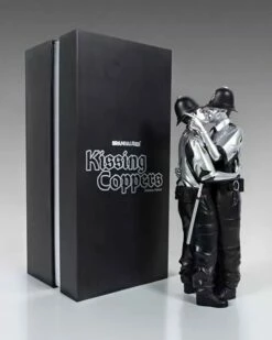 Kissing Coppers (Gold Rush Edition) -Model Figures Sales Shop kissing coppers platinum edition brandalised gallery 62914c54c299c