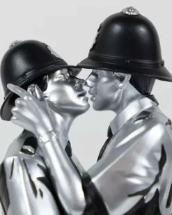 Kissing Coppers (Gold Rush Edition) -Model Figures Sales Shop kissing coppers platinum edition brandalised gallery 62914c55052a3