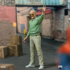 Stan Lee -Model Figures Sales Shop stan lee dc comics gallery 6340750d6e031