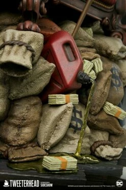 The Joker (Deluxe) -Model Figures Sales Shop the joker deluxe dc comics gallery 60aef79f73e9a 1